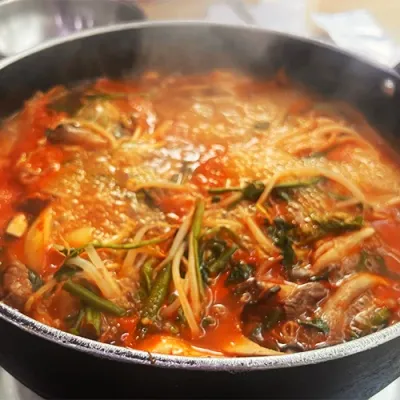 프리미엄 부대찌개 솥요리 (햄·소시지·두부)
