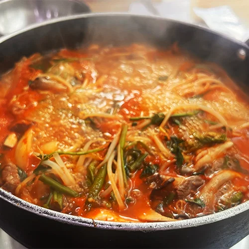 얼큰한 짬뽕면 (해물·소고기)