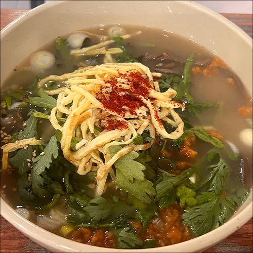 손재명 손칼국수 (애호박·달걀지단)